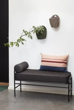 Bank metaal/hout - zwart inclusief kussens