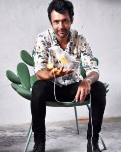 Bird lamp waiting wit outdoor - 14722