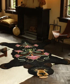 Blooming zwarte beer vloerkleed XL - 1.45.10.093.900.6