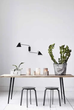 Club wandlamp zwart metaal messing verstelbaar