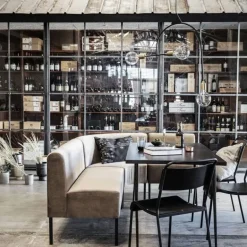 Feast bank bruin 2-zits