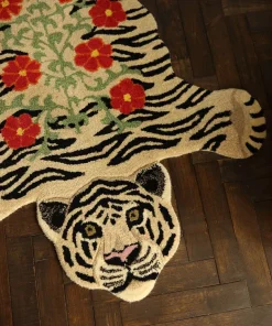 Floral white tiger vloerkleed L - 1.45.10.096.020.5