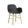 Form Armchair stoel eiken zwart