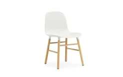 Form Chair eiken stoel wit