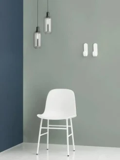 Form Chair stoel staal wit