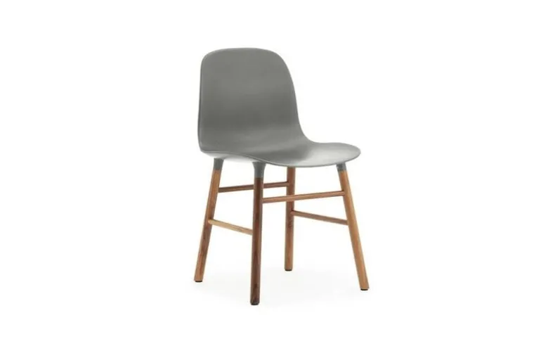 Form Chair walnoot stoel grijs