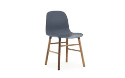 Form Chair walnoot stoel blauw