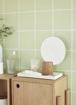 Houten kast met planken en deur - naturel