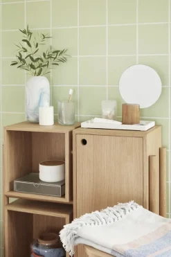 Houten kast met planken en deur - naturel