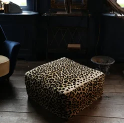 Leopard poef - 1.40.15.004.700.5