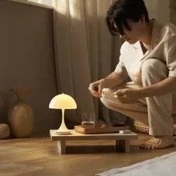 Panthella 160 portable tafellamp opal beige - 5744171478