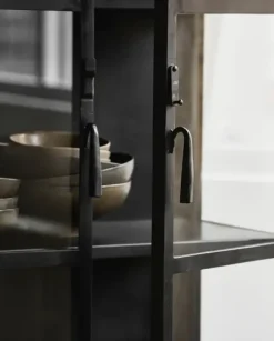 Phoenix kast met 2 deuren small - zwart