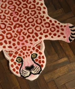 Pink leopard vloerkleed L - 1.45.10.037.030.5