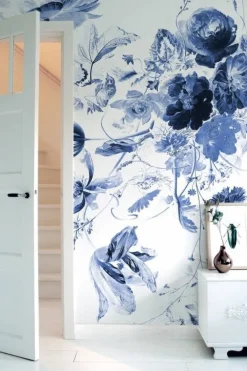 Royal Blue Flowers III bloemen behang