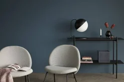 Tafellamp zwart metaal met wit glas