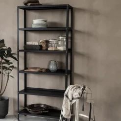 Use kast staal - zwart