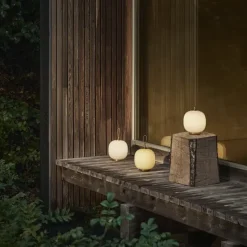 VL 45 radiohus portable lamp brass/glossy pale rose glass - 5744171724