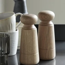 Wardha zout en pepper set - eikenhout